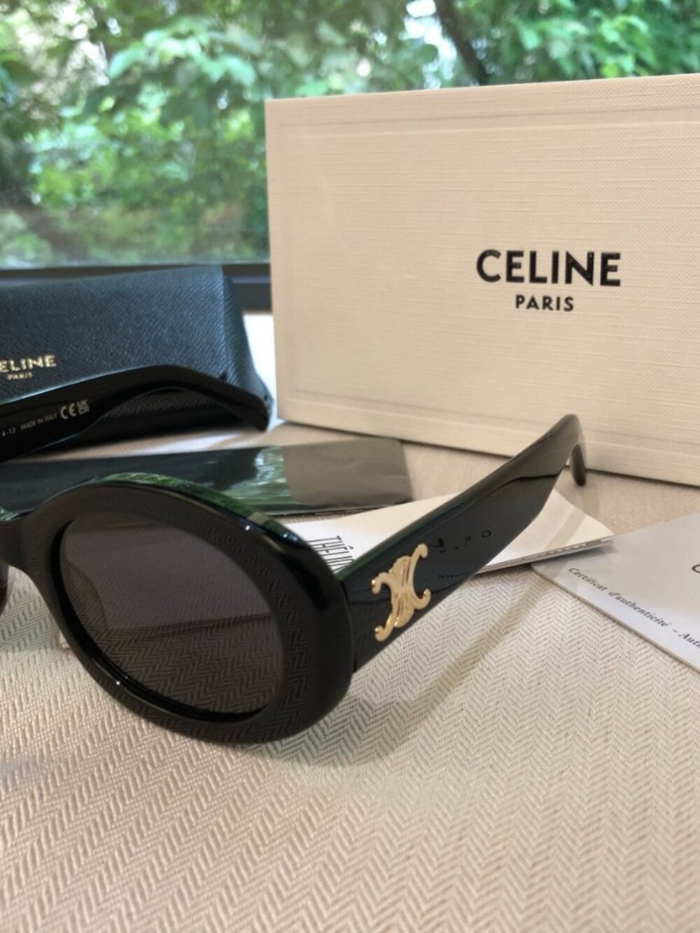 CELINE Black Sunglasses - Picture 3 of 7